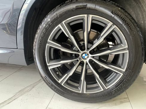 Used 2021 BMW X5 xDrive40i w/ M Sport Package AWD/4WD image 31