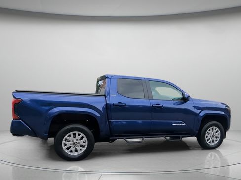 Used 2025 Toyota Tacoma SR5 RWD image 30