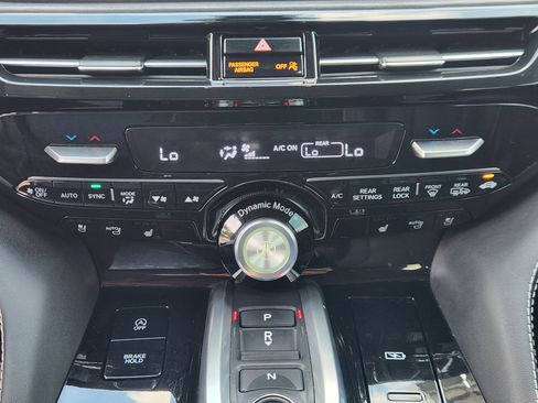 Certified 2024 Acura MDX SH-AWD w/ Advance Package image 23