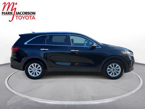 Used 2019 Kia Sorento L image 4