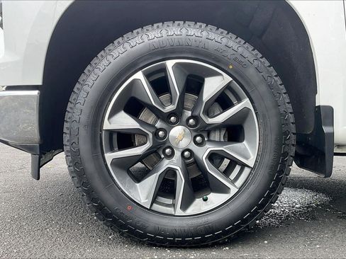 Used 2023 Chevrolet Silverado 1500 LT AWD/4WD image 8