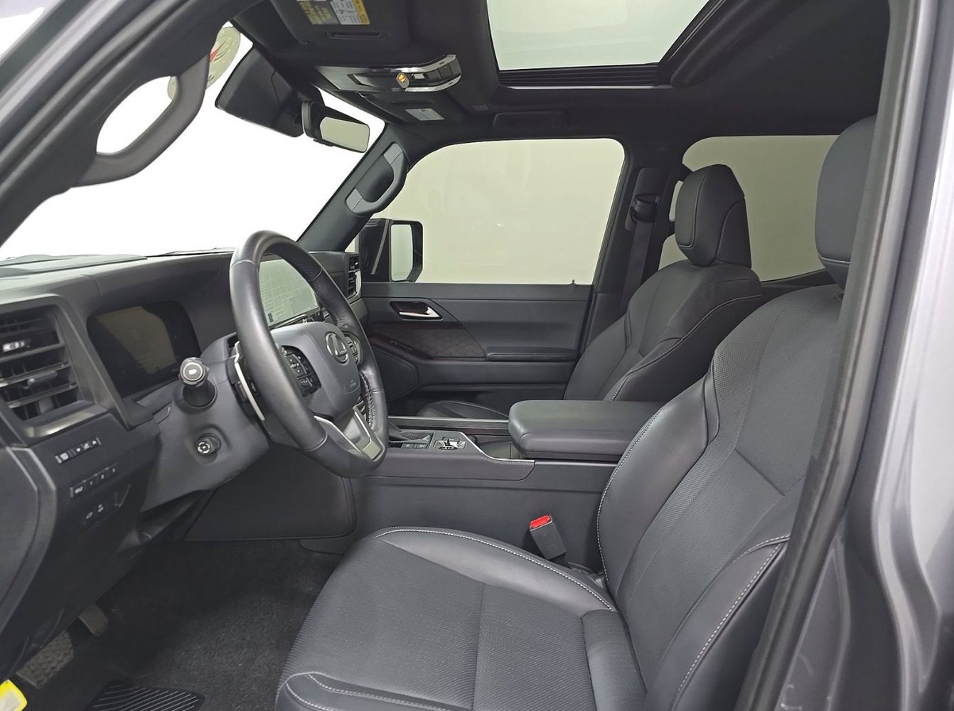 Used 2026 Lexus GX 550 w/ Cold Area Package AWD/4WD image 7