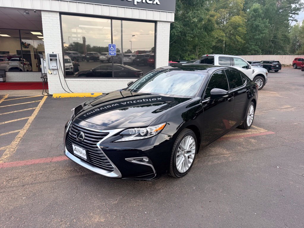 Used 2016 Lexus ES 350 w/ Luxury Package w/Wood Trim FWD image 1