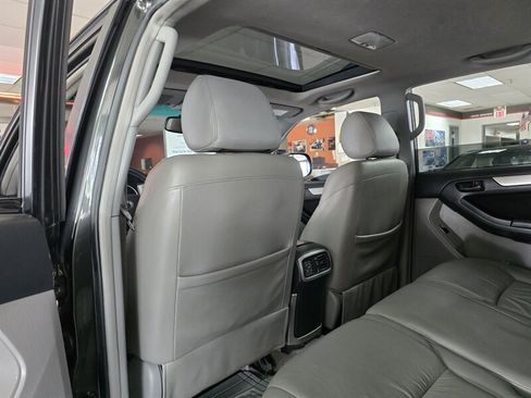 Used 2006 Toyota 4Runner SR5 AWD/4WD image 11
