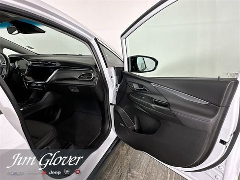 Used 2023 Chevrolet Bolt LT w/ Infotainment Package image 18
