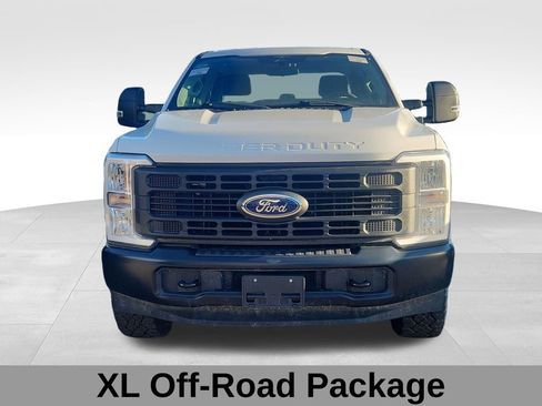 Used 2023 Ford F250 XL w/ XL Off-Road Package image 3