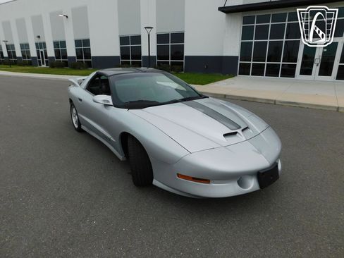 Used 1997 Pontiac Firebird Trans Am image 12