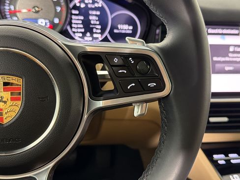 Certified 2023 Porsche Cayenne AWD/4WD image 28