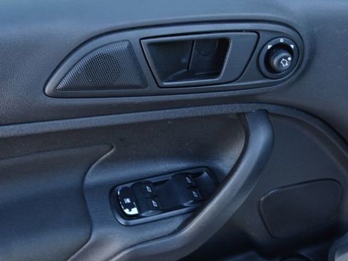 Used 2018 Ford Fiesta SE image 25