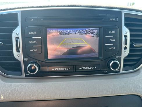 Used 2019 Kia Sportage LX image 24