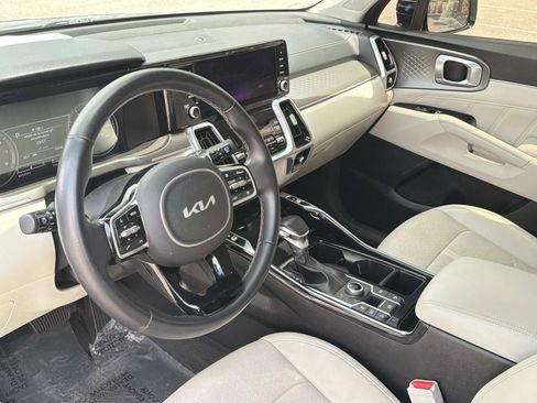 Used 2022 Kia Sorento SX AWD/4WD image 32