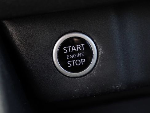 Used 2021 Nissan Rogue S FWD image 15
