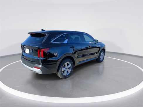 New 2026 Kia Sorento LX image 8