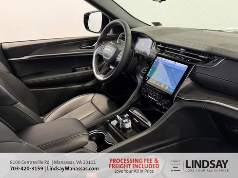 New 2025 Jeep Grand Cherokee L Limited w/ Luxury Tech Group II AWD/4WD image 11