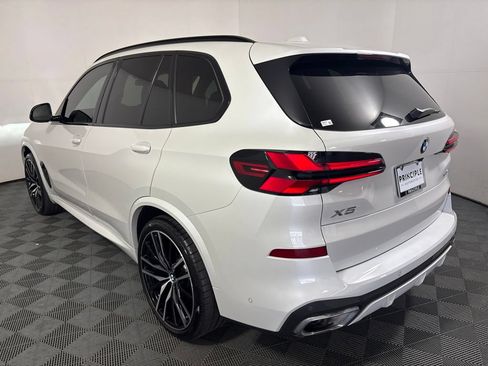 Certified 2026 BMW X5 sDrive40i w/ M Sport Package RWD image 7