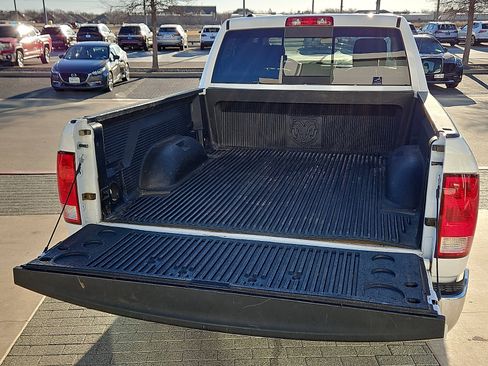 Used 2020 RAM 1500 Classic SLT image 7