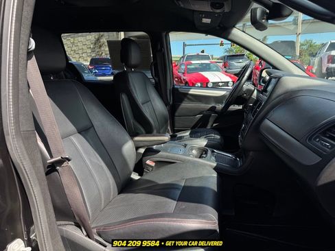 Used 2019 Dodge Grand Caravan GT FWD image 36