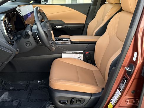 Certified 2024 Lexus RX 350 Premium w/ Convenience Package image 17