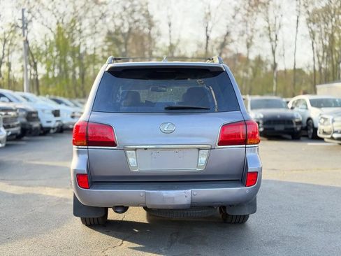 Used 2011 Lexus LX 570 4WD w/ Luxury Pkg image 6