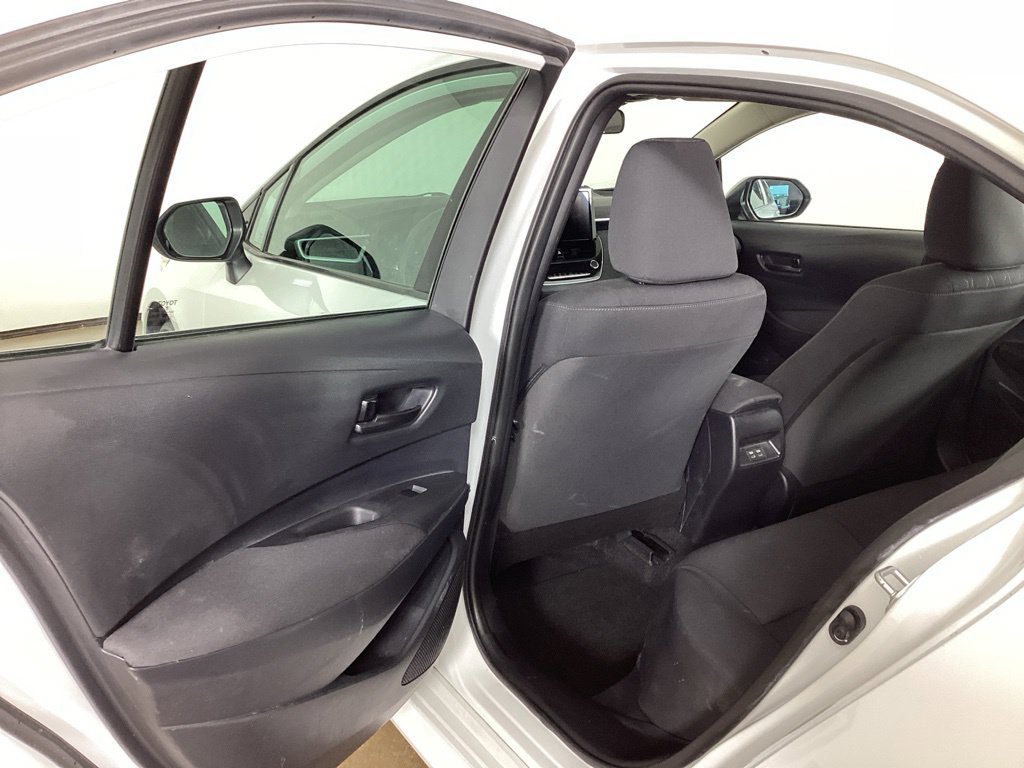 Used 2025 Toyota Corolla LE FWD image 24
