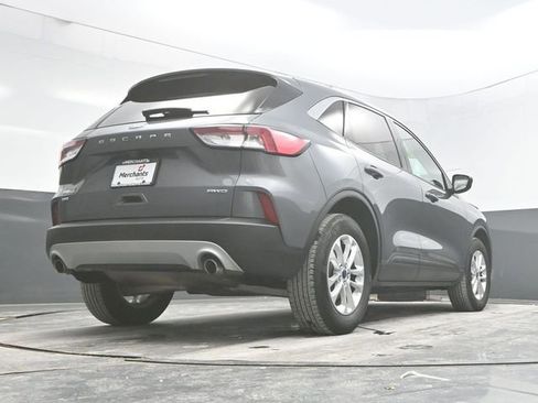 Used 2022 Ford Escape SE image 32