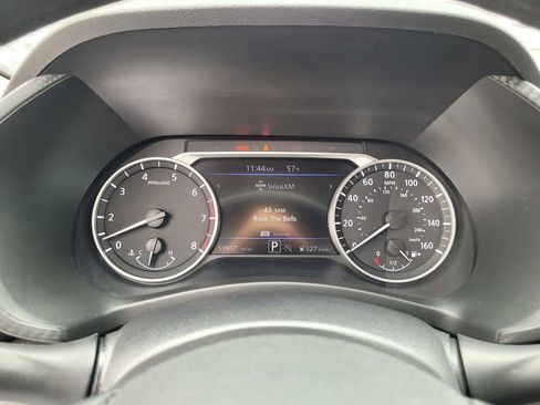 Used 2024 Nissan Sentra SV FWD image 24