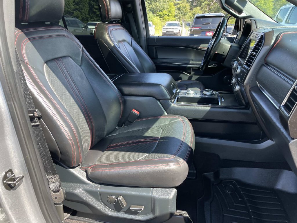 Used 2020 Ford Expedition Limited w/ Equipment Group 303A AWD/4WD image 30