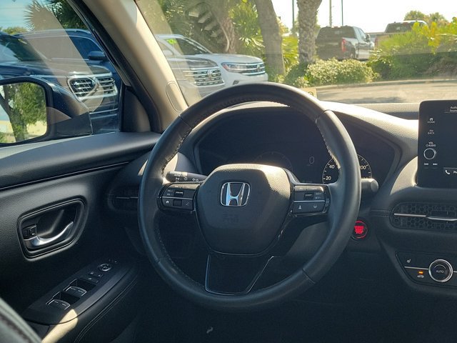 Certified 2024 Honda HR-V EX-L image 3