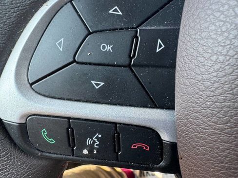 Used 2016 Jeep Renegade Latitude image 20