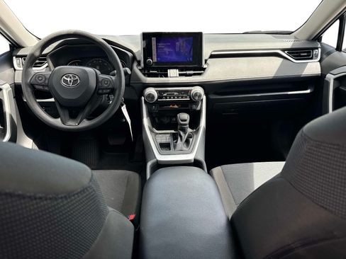 Used 2023 Toyota RAV4 LE AWD/4WD image 16