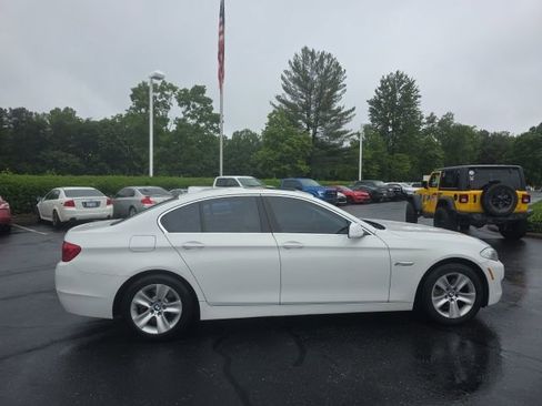 Used 2013 BMW 528i Sedan RWD image 9