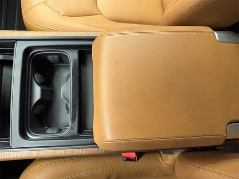 Used 2023 Land Rover Defender 130 First Edition image 31