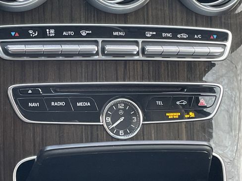 Used 2015 Mercedes-Benz C 300 4MATIC Sedan image 30