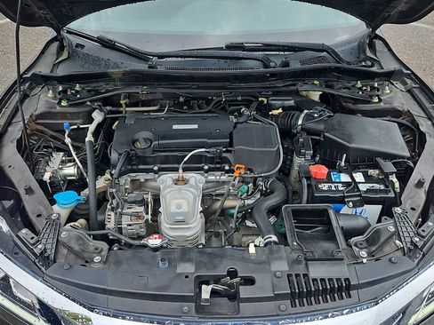 Used 2017 Honda Accord EX-L image 18