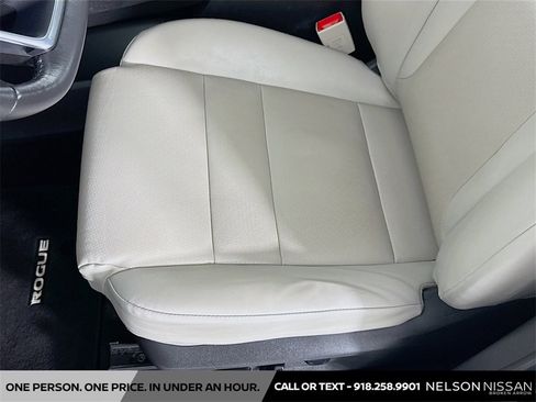 Certified 2021 Nissan Rogue SV w/ Premium Package image 18