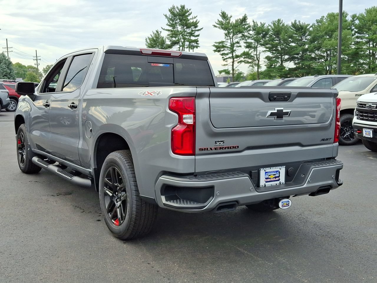 New 2026 Chevrolet Silverado 1500 RST w/ Redline Edition AWD/4WD image 3