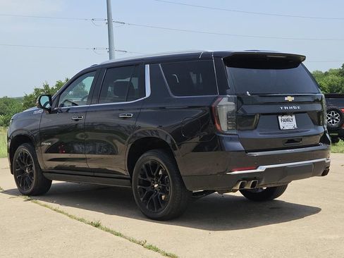 Used 2025 Chevrolet Tahoe High Country AWD/4WD image 7