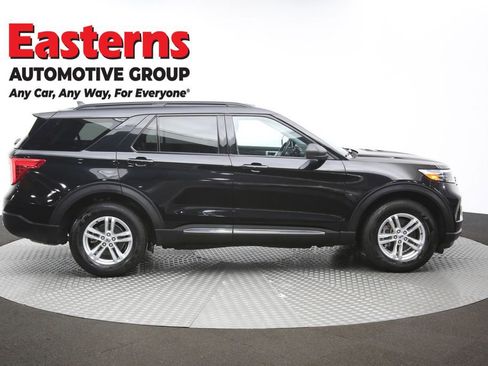 Used 2023 Ford Explorer XLT w/ Equipment Group 202A AWD/4WD image 44