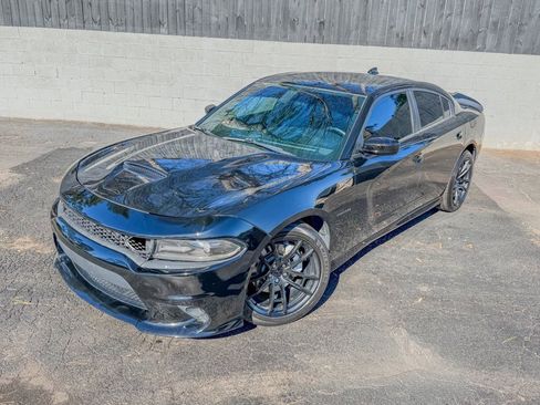 Used 2020 Dodge Charger R/T w/ Plus Group image 2