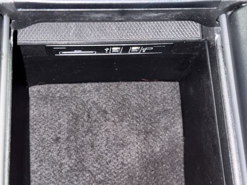 Used 2023 Mercedes-Benz G 550 G 550 w/ G Manufaktur Interior Package image 38