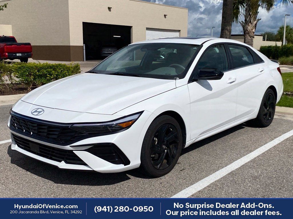 Certified 2026 Hyundai Elantra SEL Sport Premium FWD image 8
