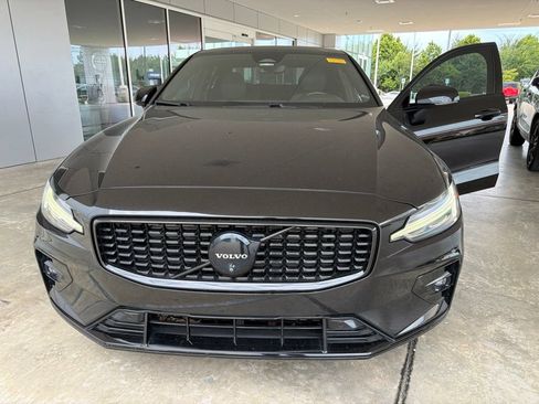 Used 2024 Volvo S60 B5 Plus w/ Climate Package FWD image 16