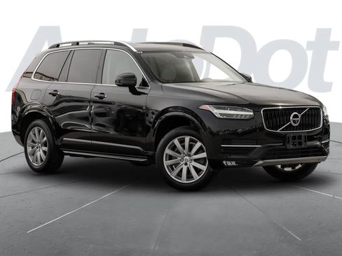 Used 2017 Volvo XC90 T6 Momentum w/ Vision Package image 1