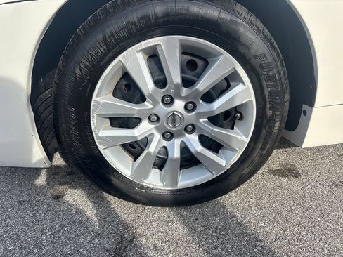 Used 2014 Nissan Altima 2.5 S FWD image 27