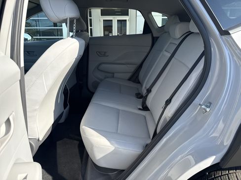 Used 2024 Hyundai Kona SEL AWD/4WD image 13