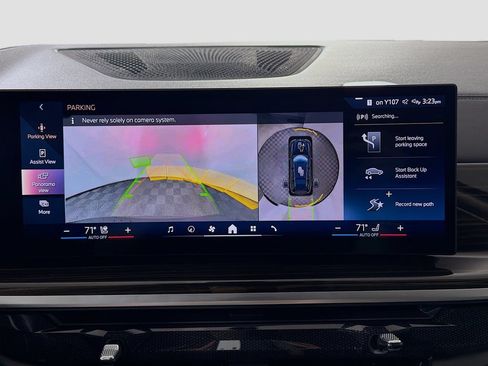 Used 2024 BMW X7 xDrive40i AWD/4WD image 18