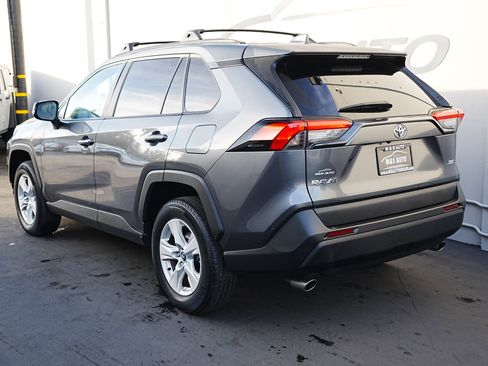 Used 2021 Toyota RAV4 XLE image 6