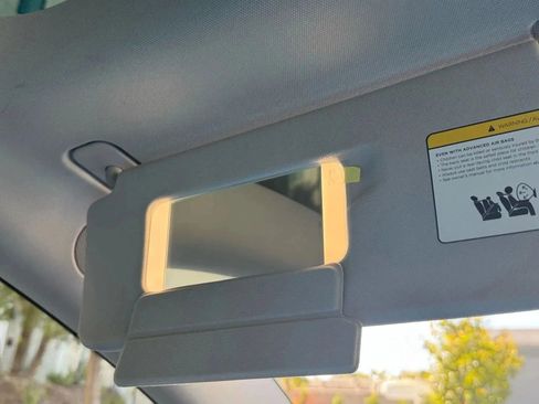 Used 2023 Tesla Model 3 Standard Range image 26