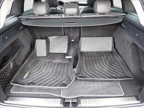 Used 2021 Mercedes-Benz GLC 300 4MATIC image 6