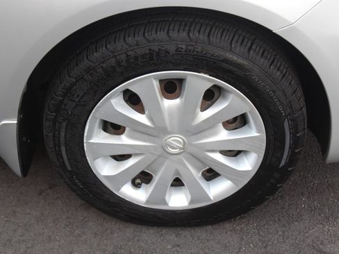 Used 2016 Nissan Versa SV image 22